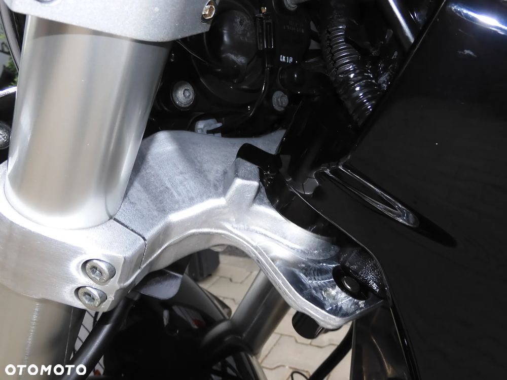 Suzuki Intruder - 34