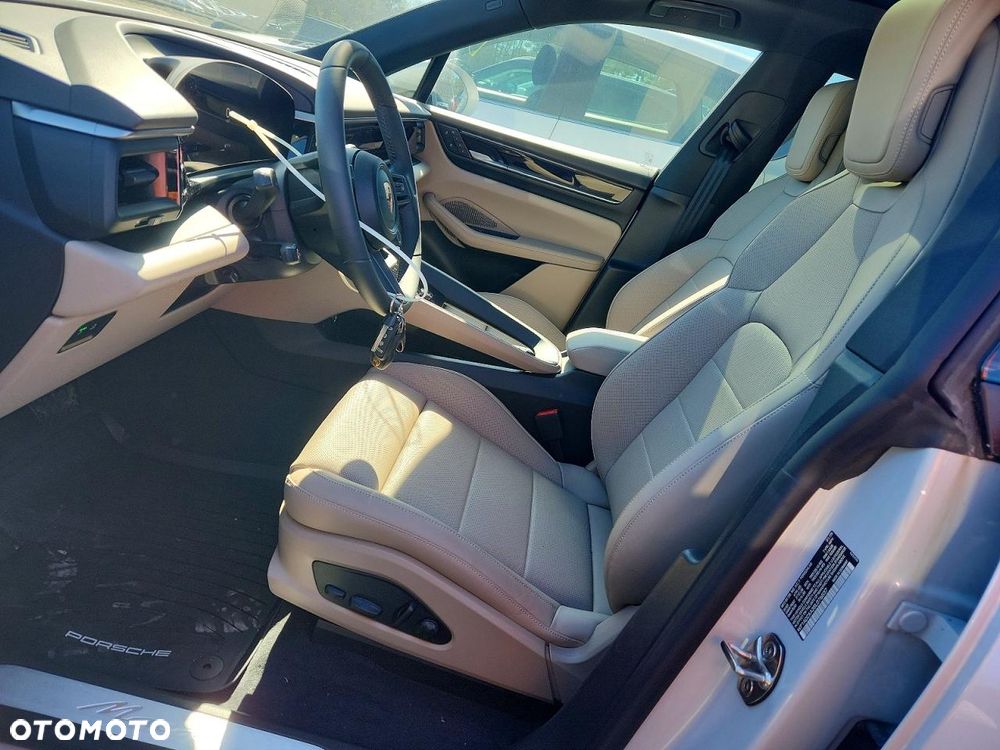 Porsche Macan - 7