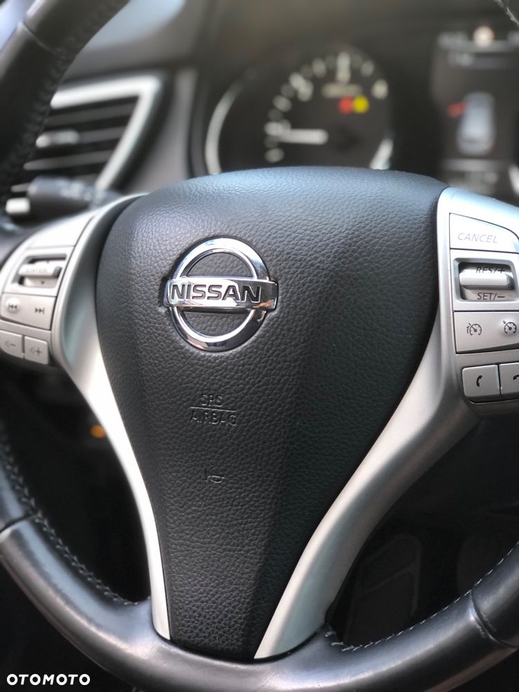 Nissan Qashqai 1.5 dCi N-Connecta - 32