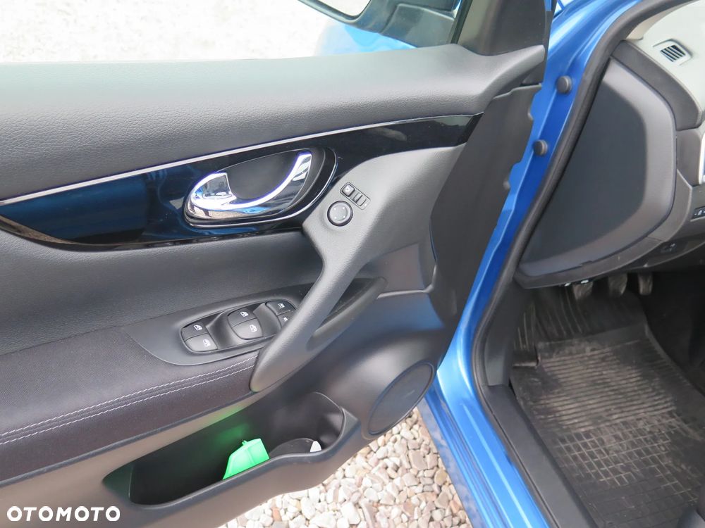 Nissan Qashqai 1.3 DIG-T Acenta - 19