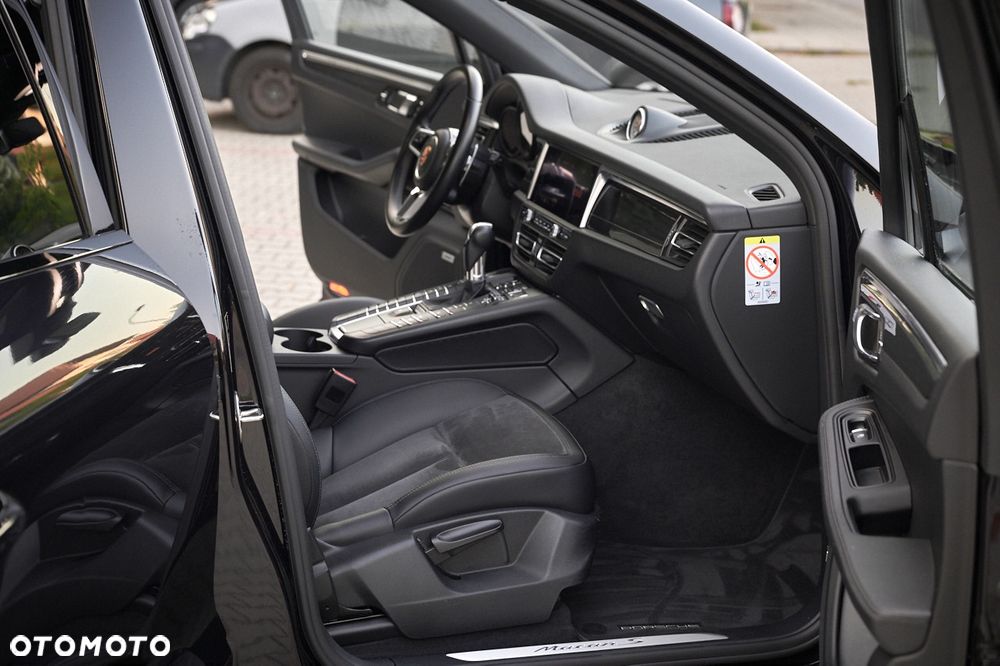 Porsche Macan S - 21