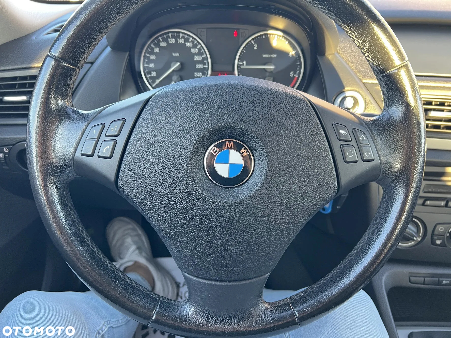 BMW X1 sDrive18d - 26