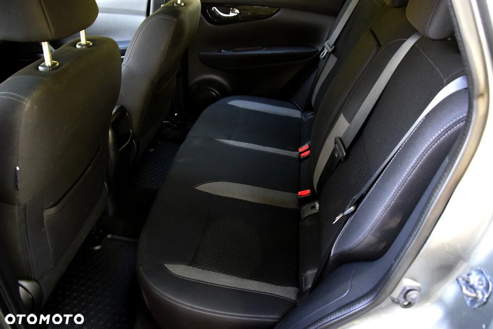 Nissan Qashqai 1.3 DIG-T MHEV N-Connecta Xtronic - 12