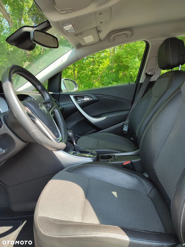 Opel Astra 1.6 Turbo Automatik - 10