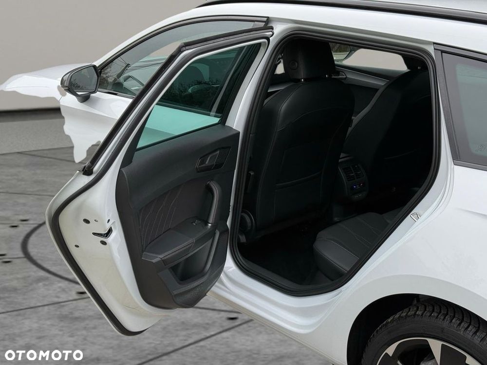 Cupra Leon 1.5 eTSI DSG - 16