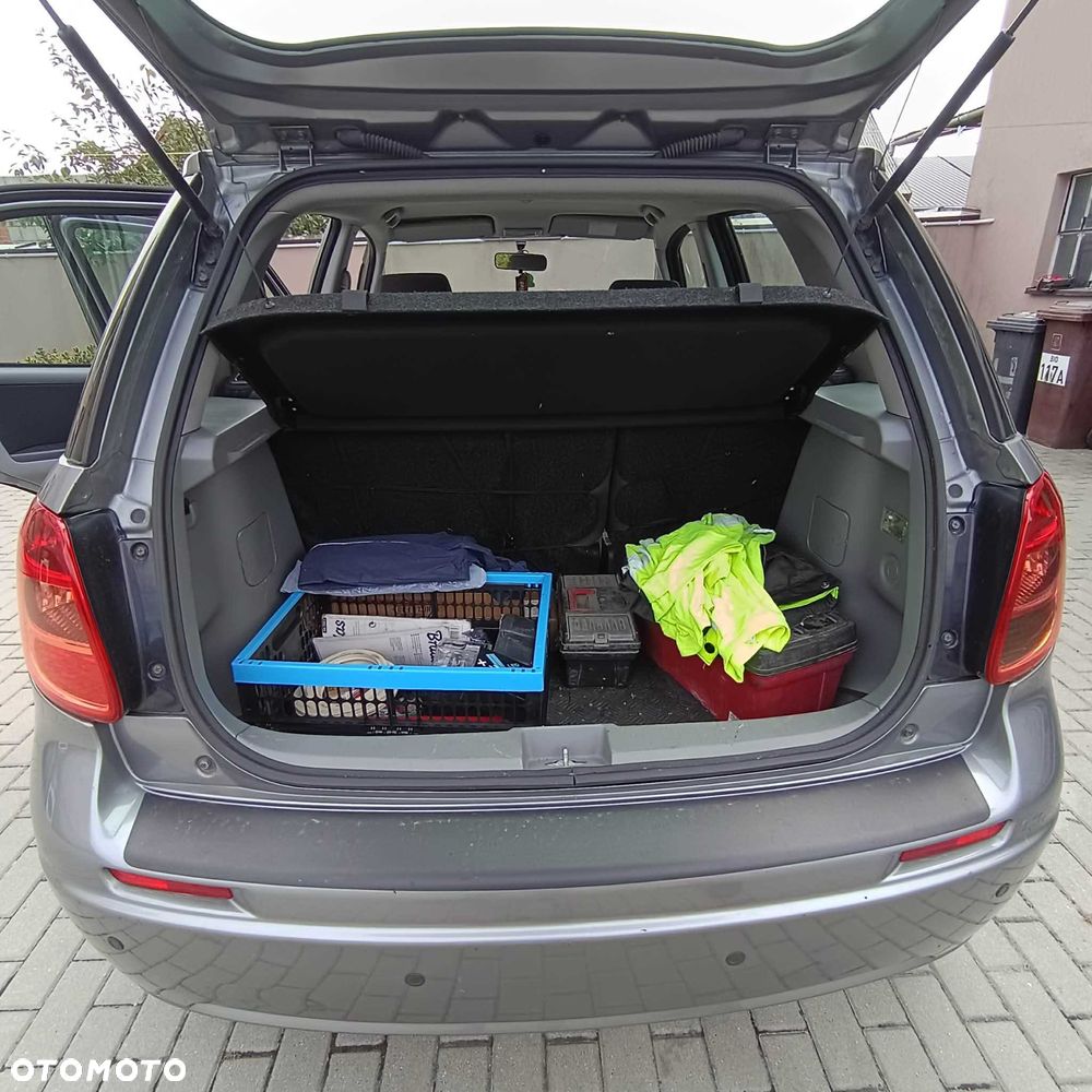 Suzuki SX4 - 8