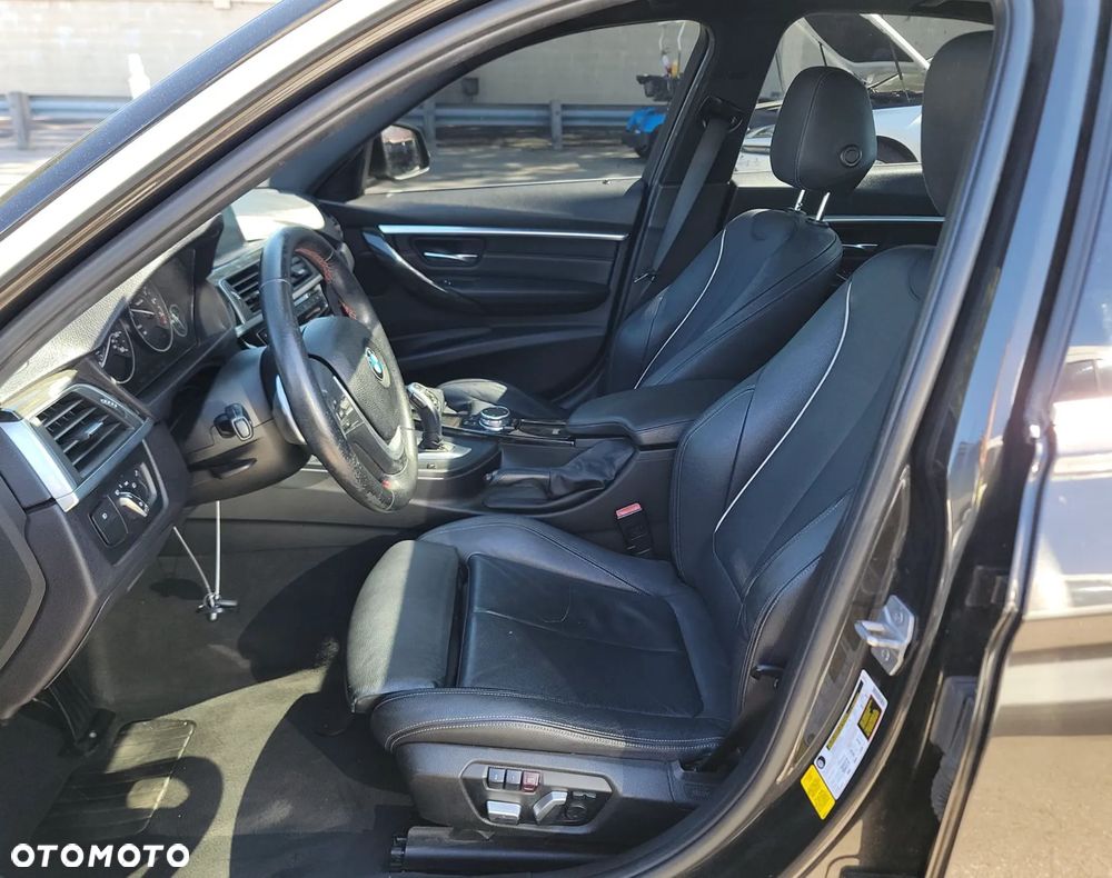 BMW Seria 3 330i Edition Luxury Line Purity - 7
