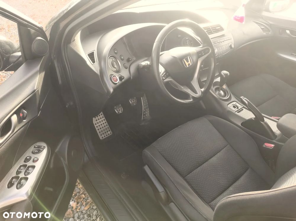 Honda Civic 1.8 Executive - 5