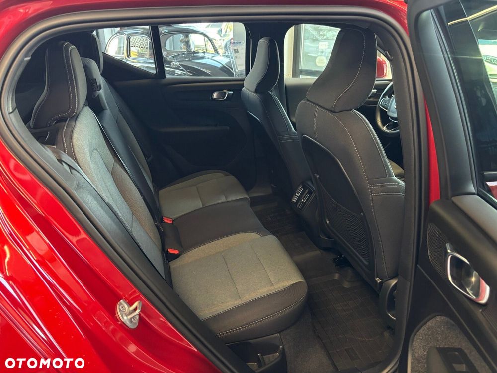 Volvo XC 40 - 29