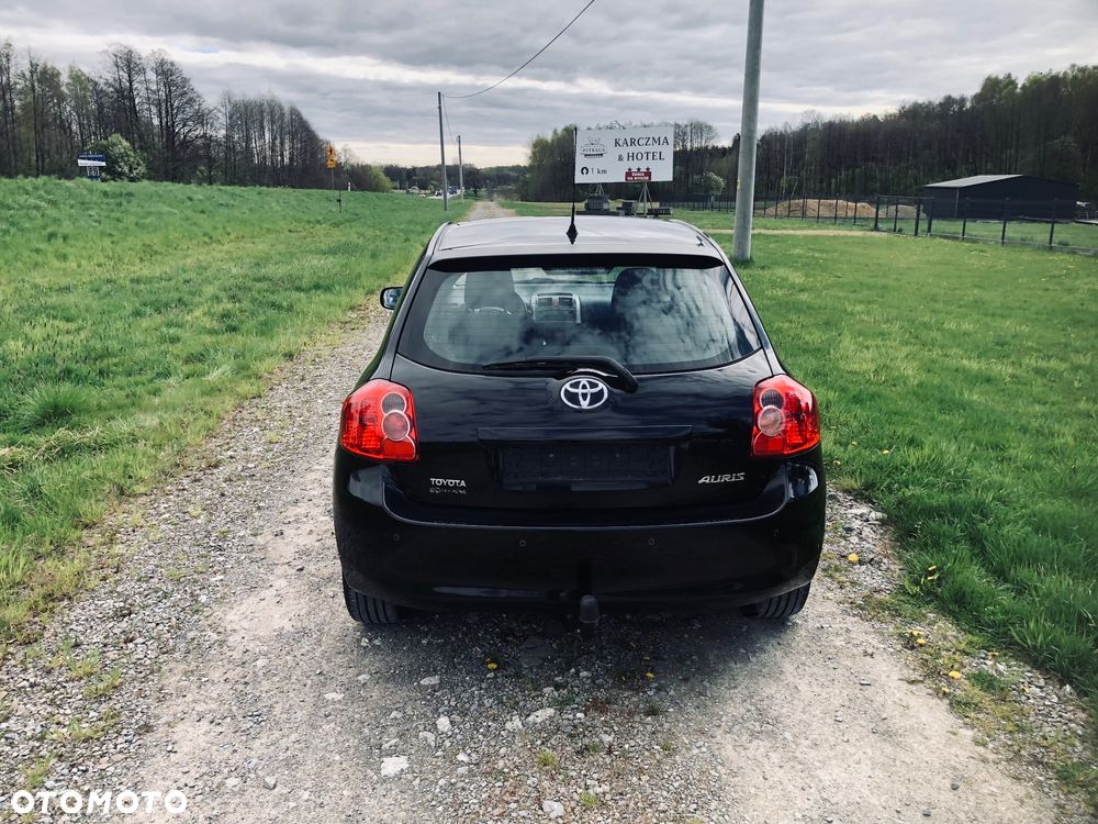 Toyota Auris 1.6 VVT-i Terra - 17