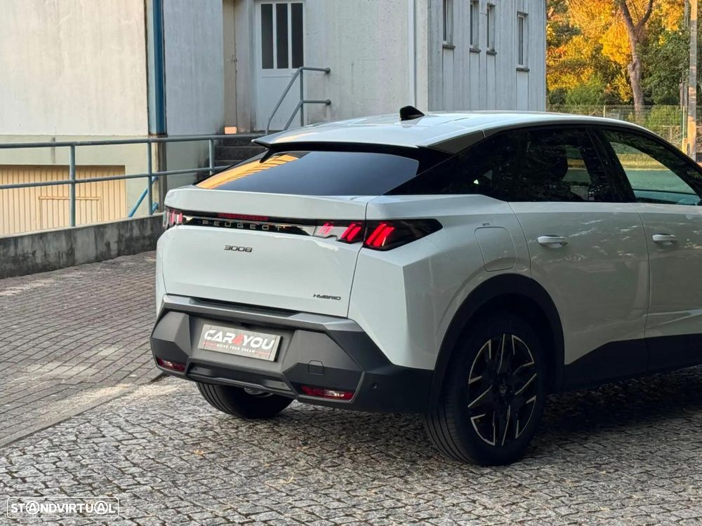 Peugeot 3008 1.2 Hybrid Allure e-DCS6 — fotografia 5