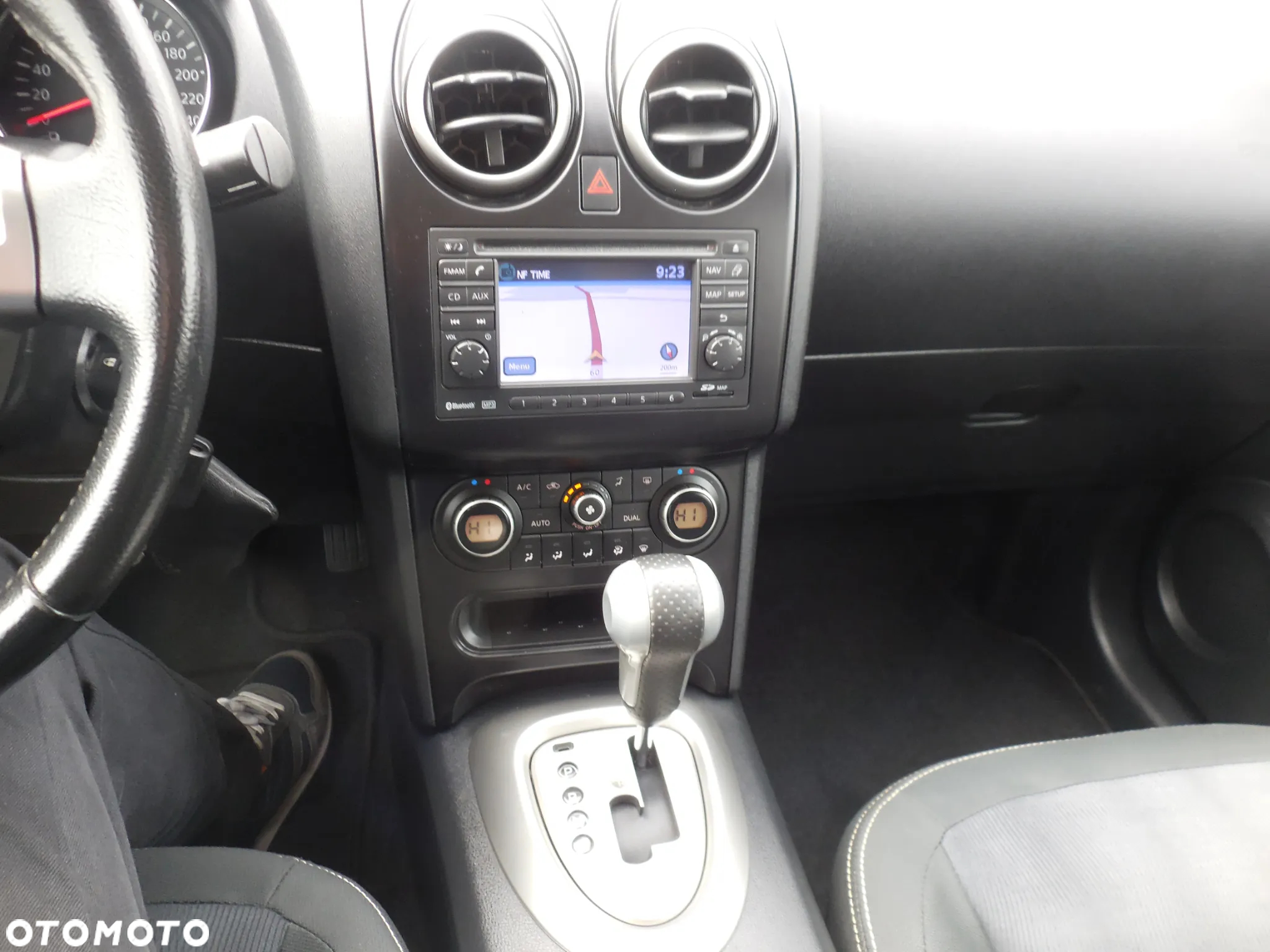 Nissan Qashqai 2.0 CVT tekna - 19