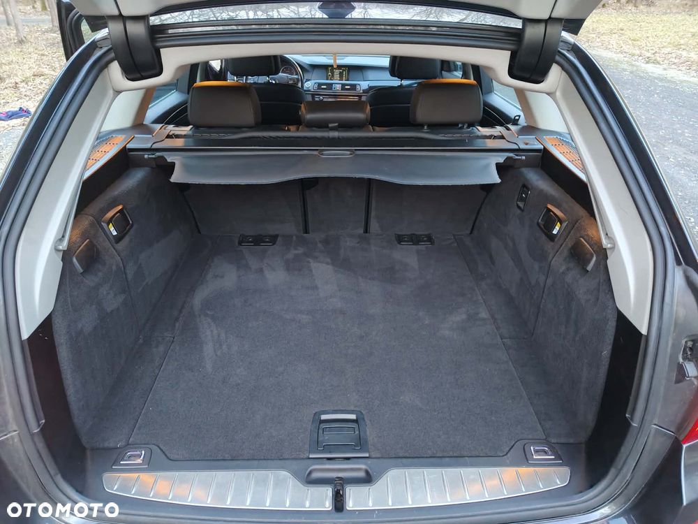 BMW Seria 5 520d - 14