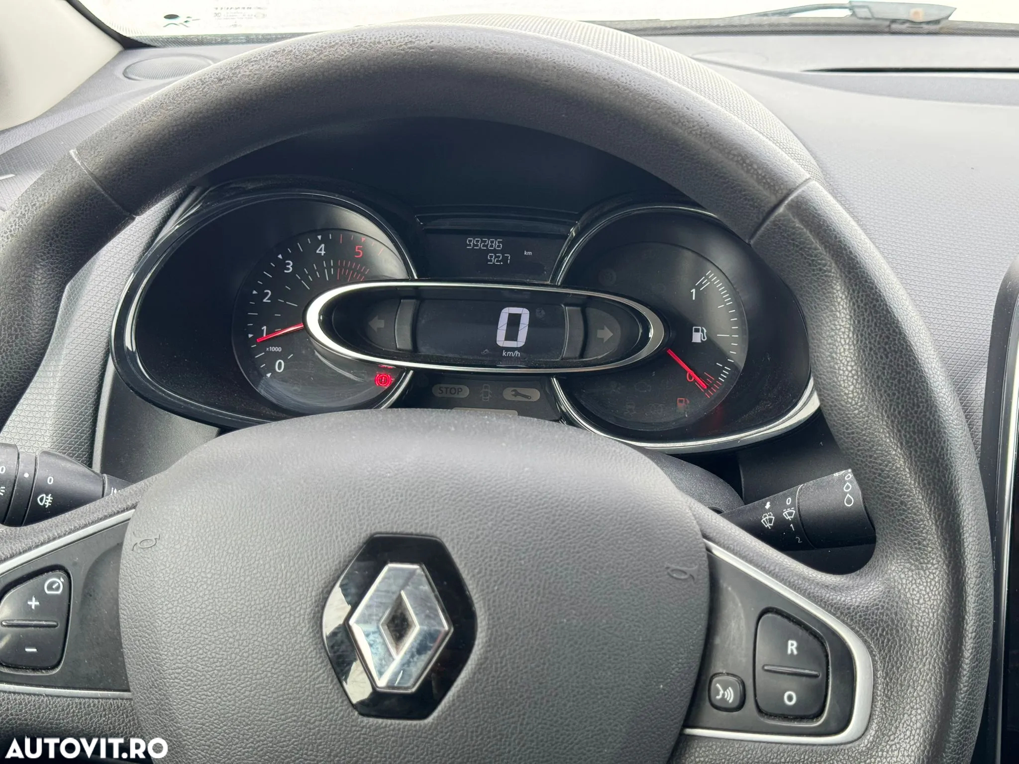 Renault Clio IV dCi Energy Life - 17