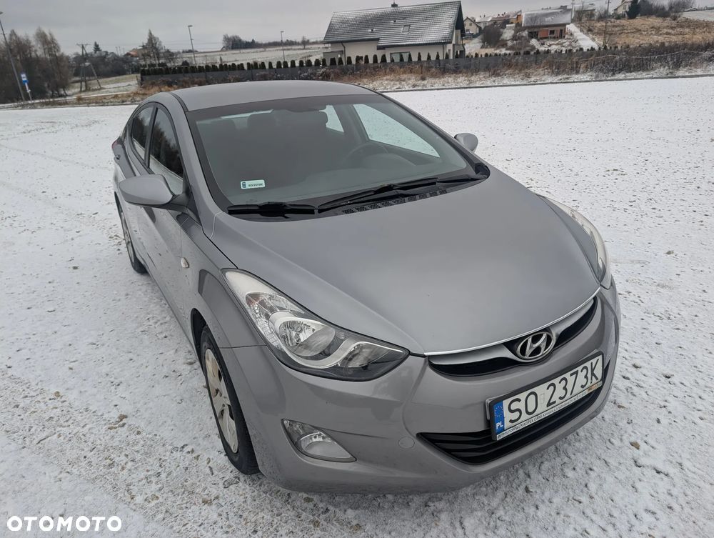 Hyundai Elantra 1.6 Comfort - 22