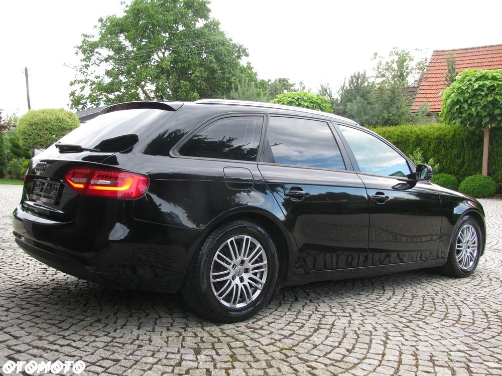 Audi A4 Avant 2.0 TDI - 8