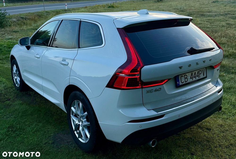 Volvo XC 60 D4 Momentum Pro - 5