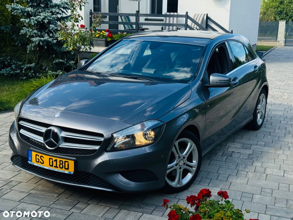 Mercedes-Benz Klasa A 180 (BlueEFFICIENCY) Urban - 2