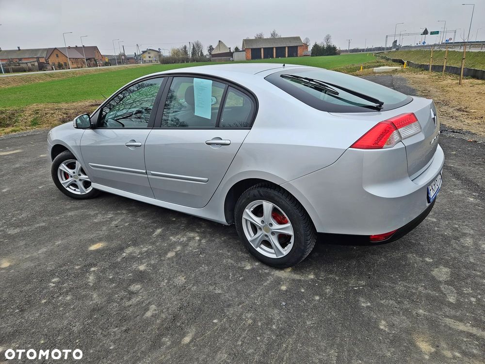 Renault Laguna 1.6 16V 110 Emotion - 21