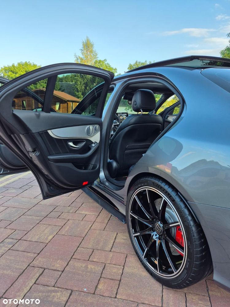 Mercedes-Benz Klasa C AMG 63 S - 24