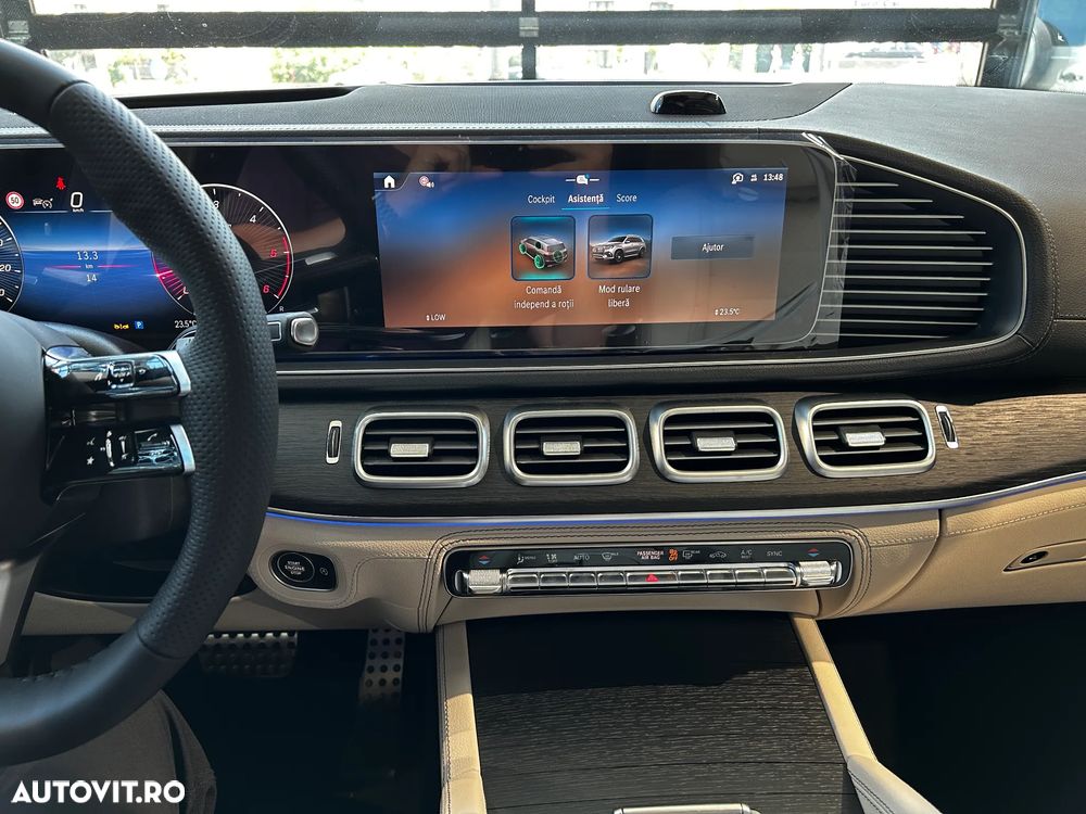 Mercedes-Benz GLS - 21