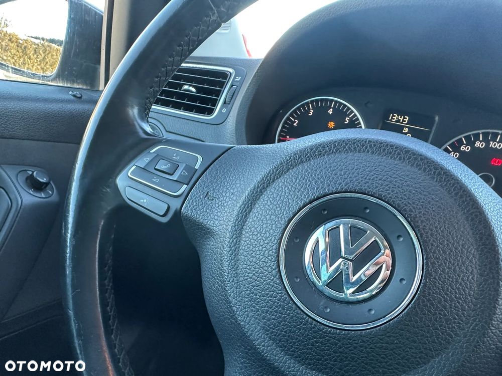 Volkswagen Polo 1.2 Comfortline - 23