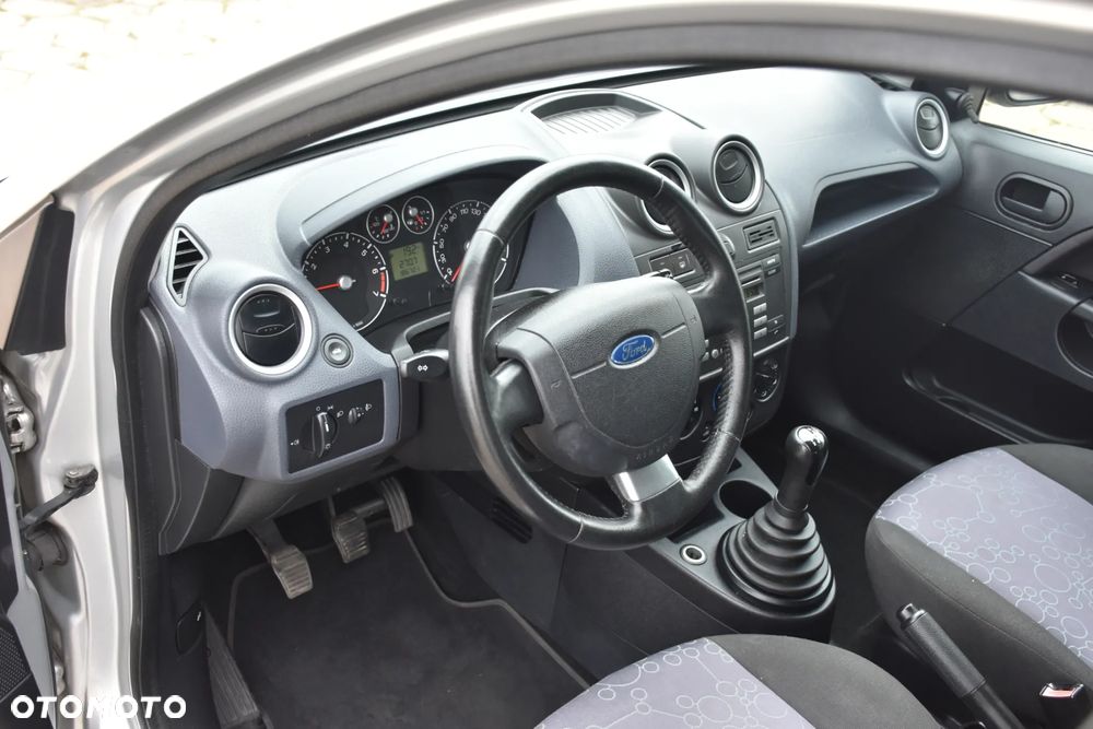 Ford Fiesta 1.4 Style - 16