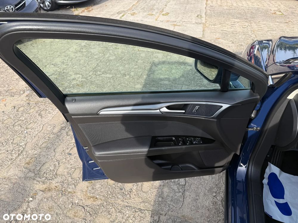 Ford Mondeo - 11