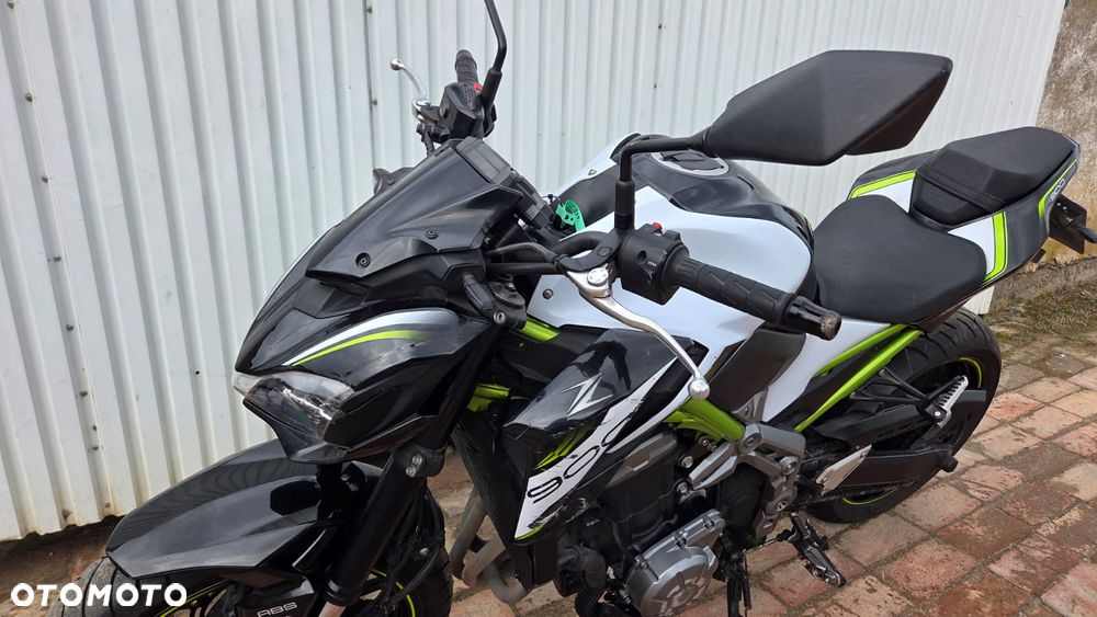 Kawasaki Z 900 - 11