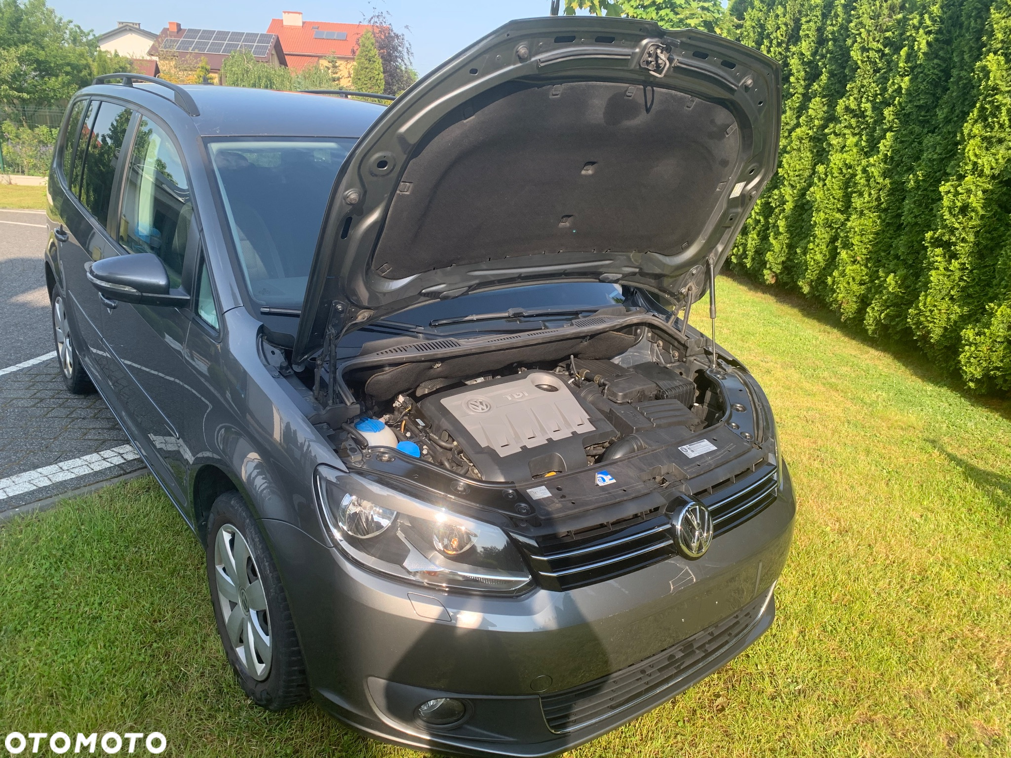 Volkswagen Touran 2.0 TDI DPF Comfortline DSG - 2