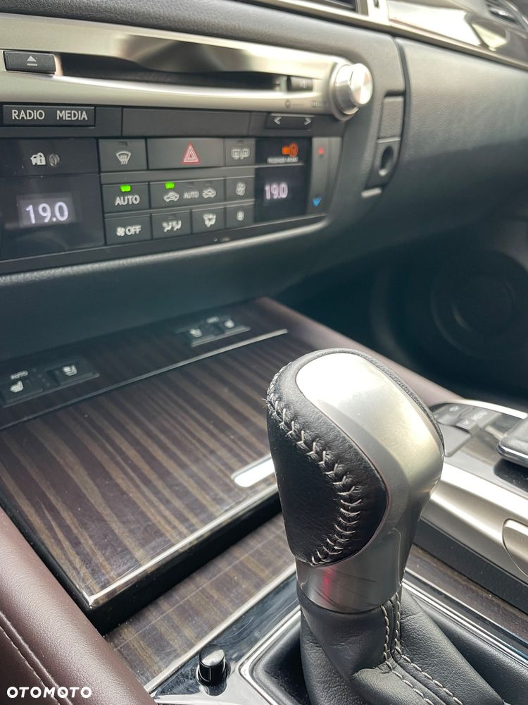 Lexus GS 200t / 300 Prestige - 9