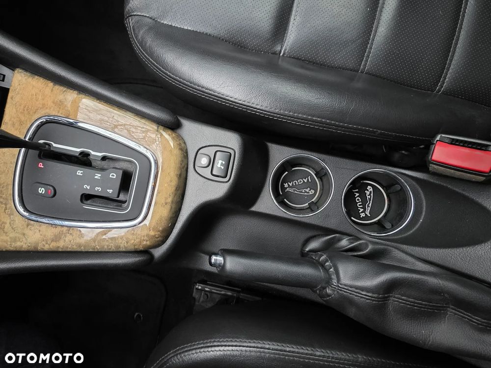 Jaguar X-Type 3.0 Sport - 12