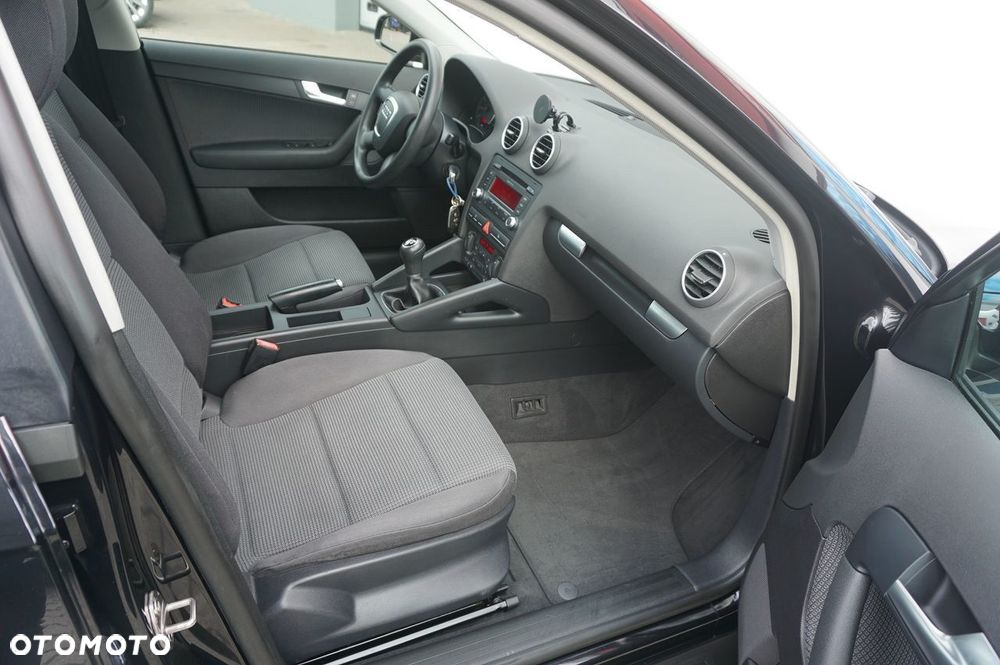 Audi A3 Sportback - 12