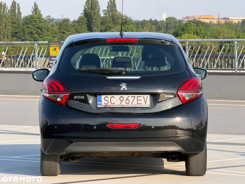 Peugeot 208 - 4