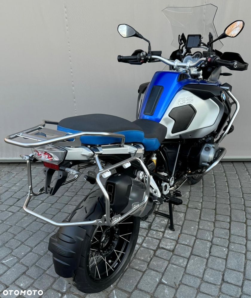 BMW R - 9