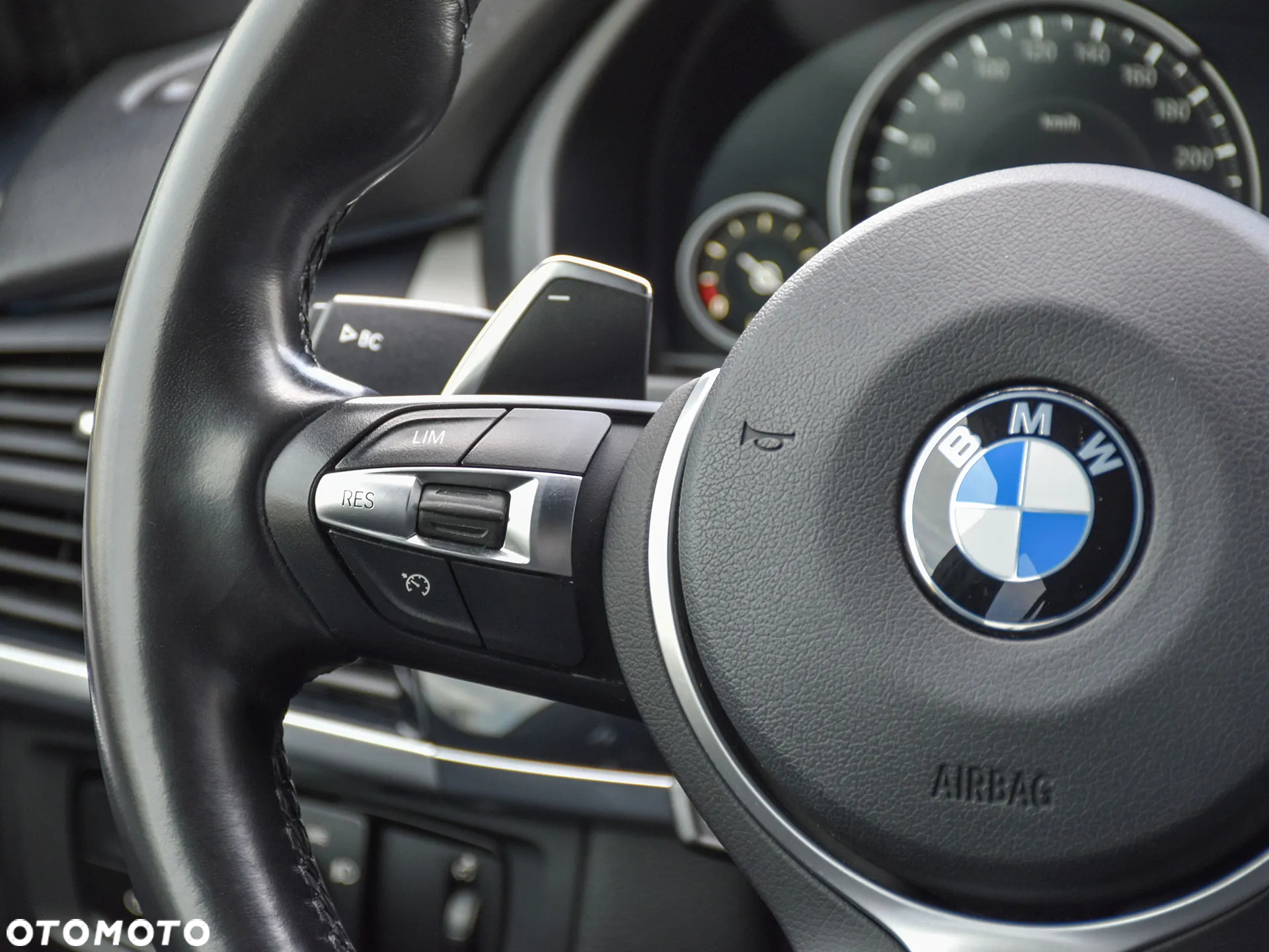 BMW X5 xDrive25d - 29