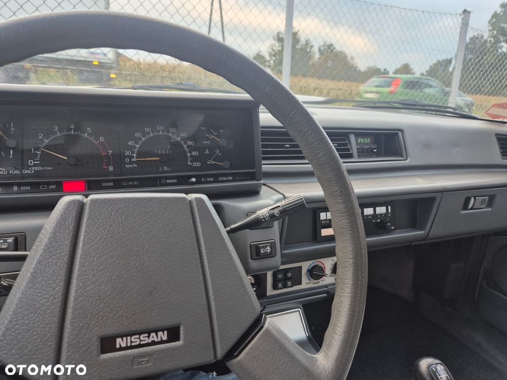 Nissan Sunny - 10