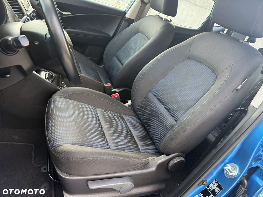 Hyundai ix20 1.4 blue Passion - 19