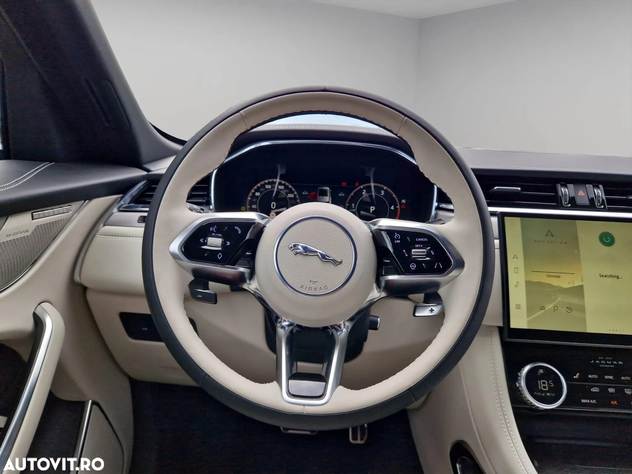 Jaguar F-Pace D200 AWD R-Dynamic SE - 10