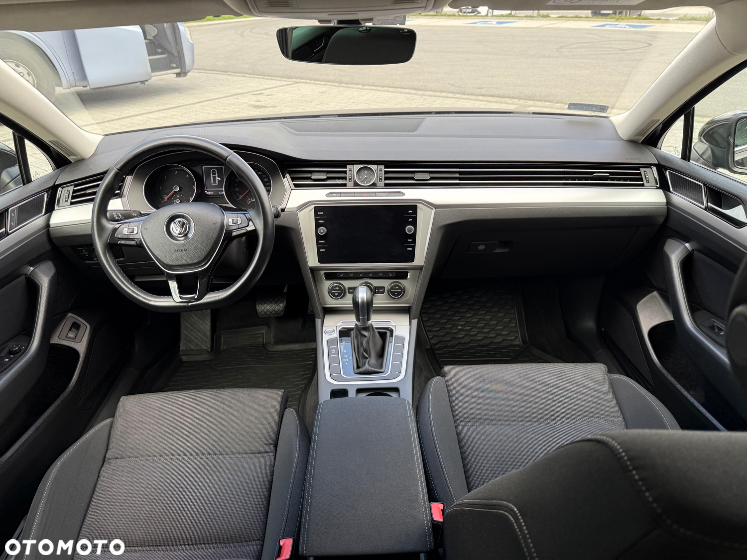 Volkswagen Passat Variant 2.0 TDI SCR DSG Comfortline - 14