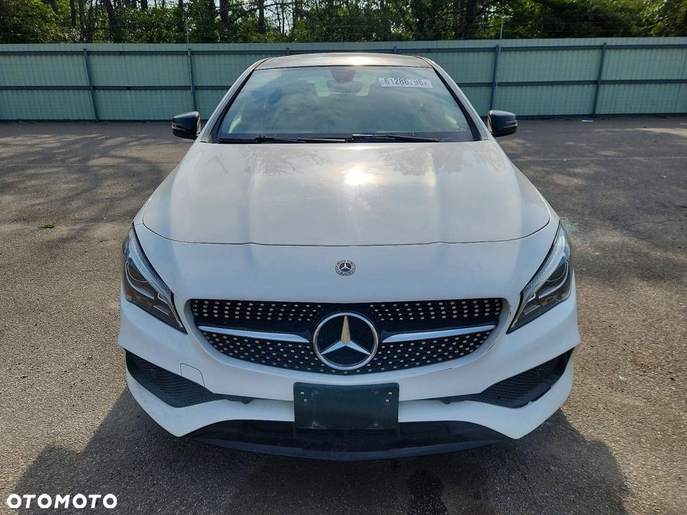 Mercedes-Benz CLA 250 4Matic 7G-DCT AMG Line - 2