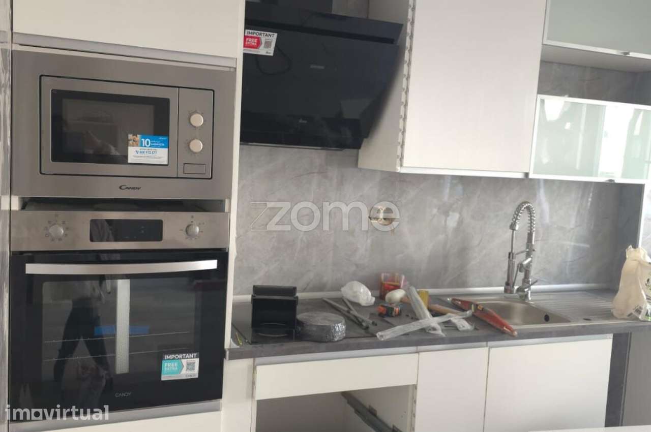 Apartamento T2 Remodelado - Grande imagem: 2/8