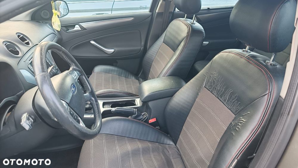 Ford Mondeo 2.0 TDCi Titanium S - 14