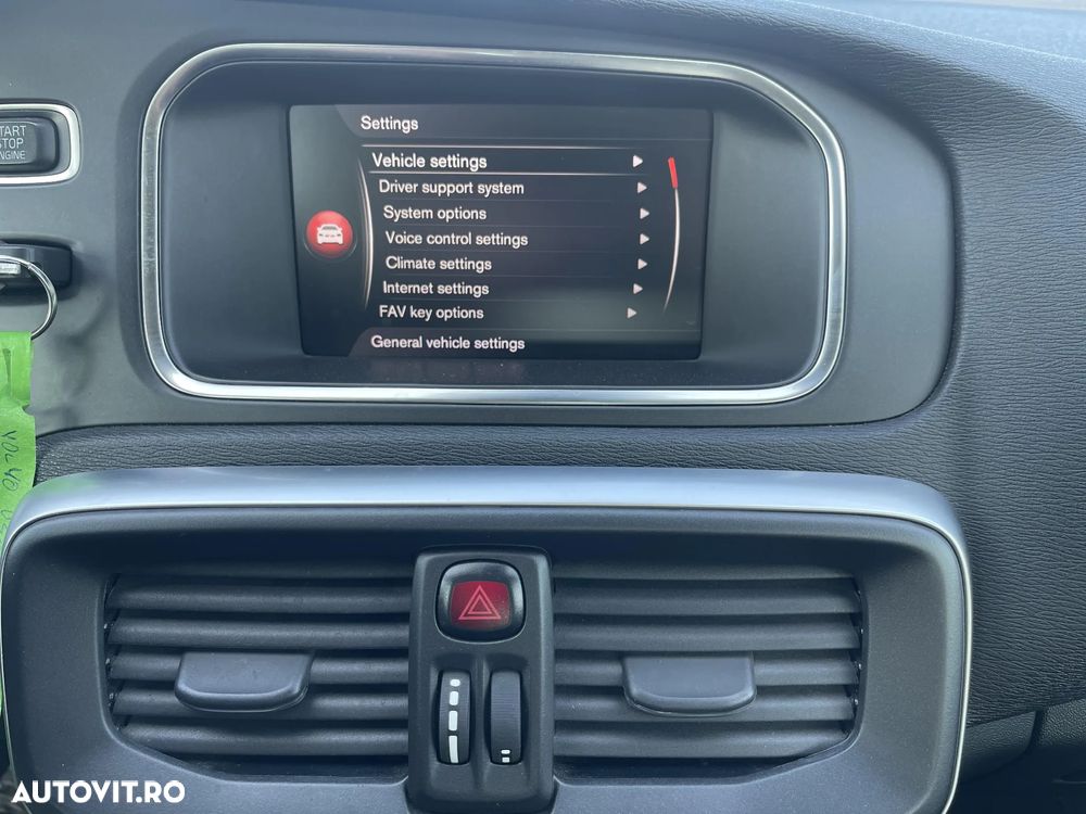 Volvo V40 D2 Geartronic - 17