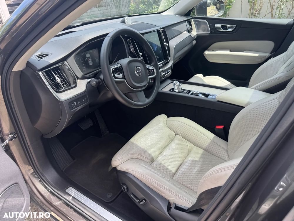 Volvo XC 60 T8 Twin Engine AWD Inscription - 12