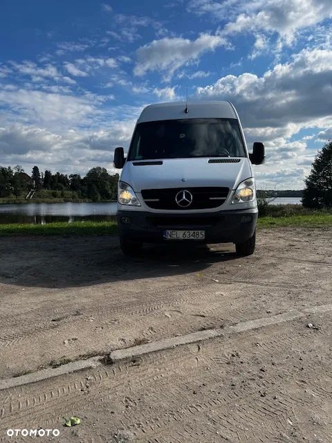 Mercedes-Benz Sprinter - 2