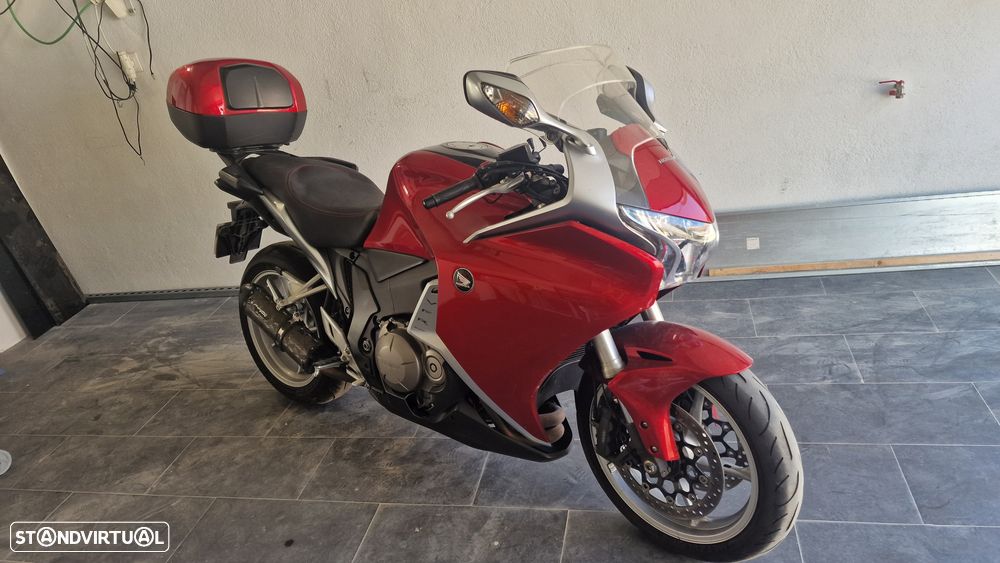 Honda VFR VFR 1200 F - 4