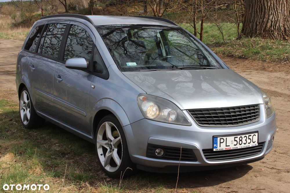 Opel Zafira 2.0 T Sport - 1