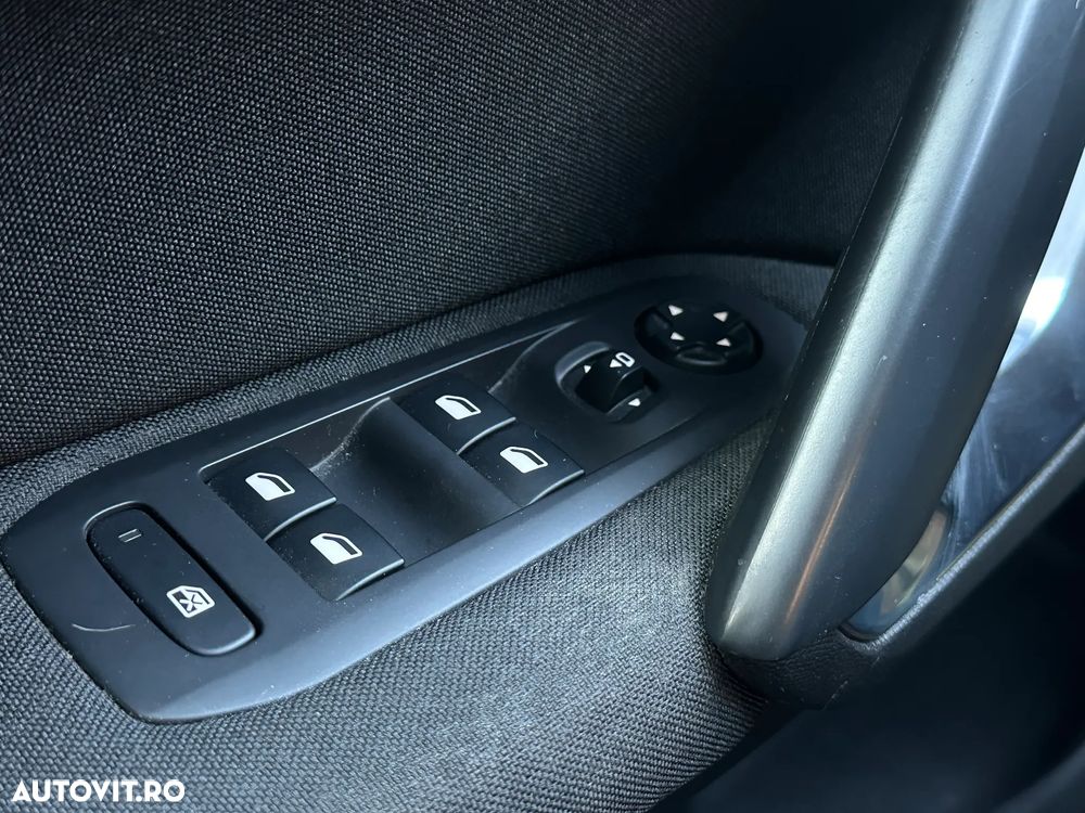 Peugeot 308 - 17
