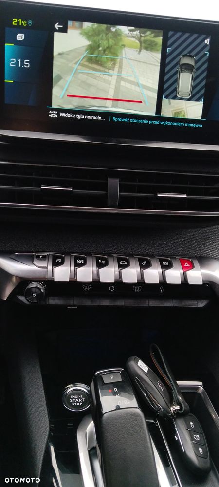Peugeot 3008 1.6 PureTech HYbrid Allure S&S EAT8 - 8